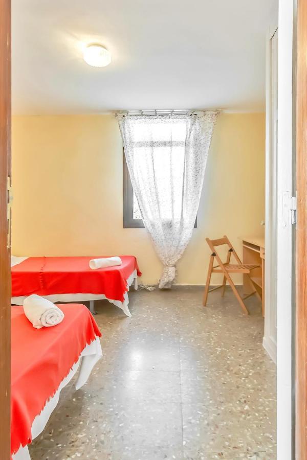 Apartment Near Playa De Las Americas With Wifi And Pool, Tenerife Sur Екстериор снимка